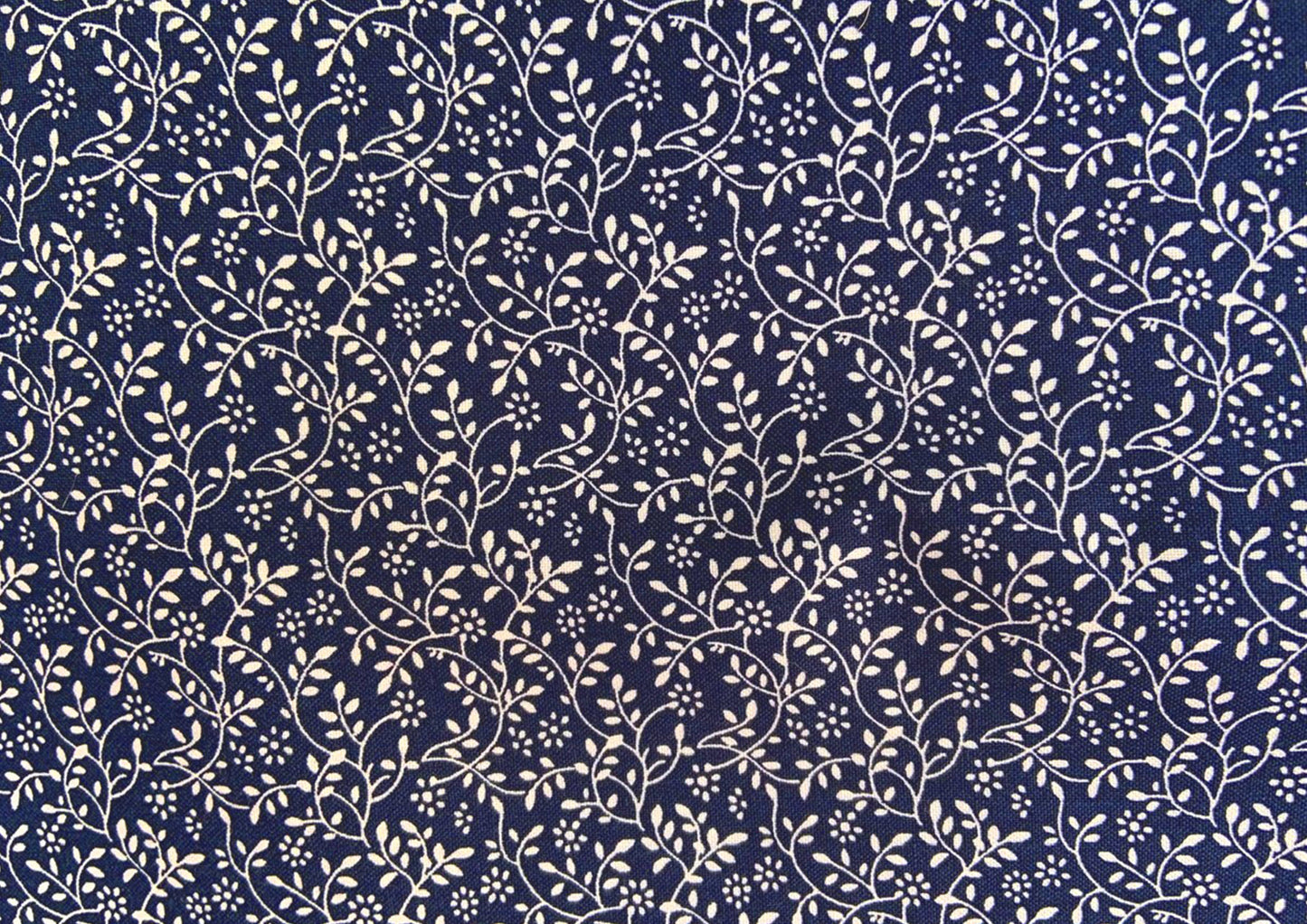 Floral vine blender, 100% cotton, Navy
