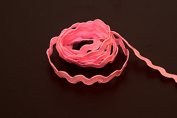 Narrow Ric Rac, pale pink