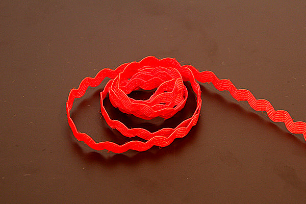 Narrow Ric Rac, red