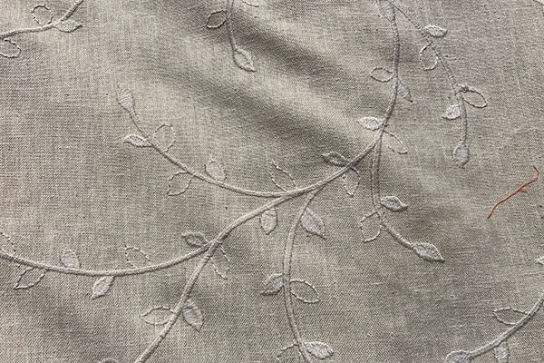 Natural leaf cotton rich fabric
