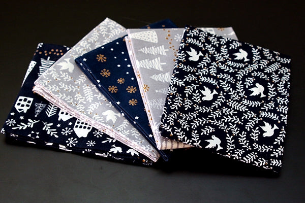 Simply Christmas Fat Quarter Bundle, 100% cotton