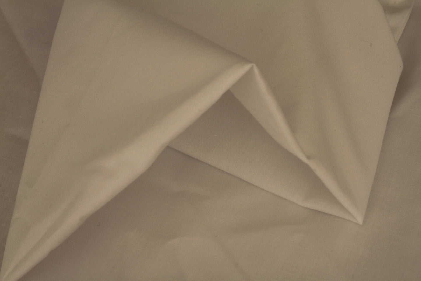 100% Cotton poplin plain dyed fabric beige