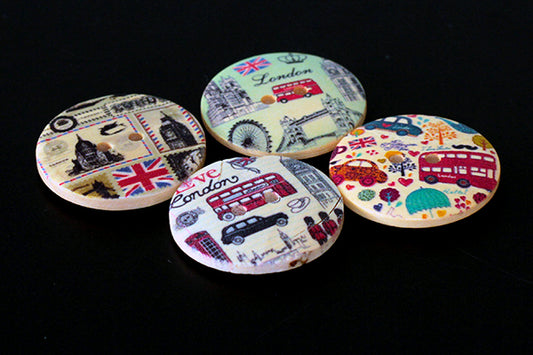 London themed wooden buttons