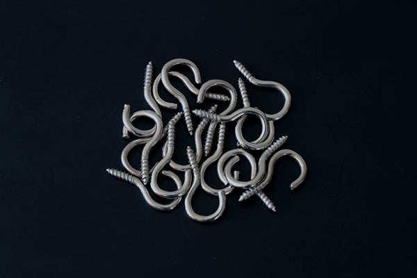 Metal curtain hooks